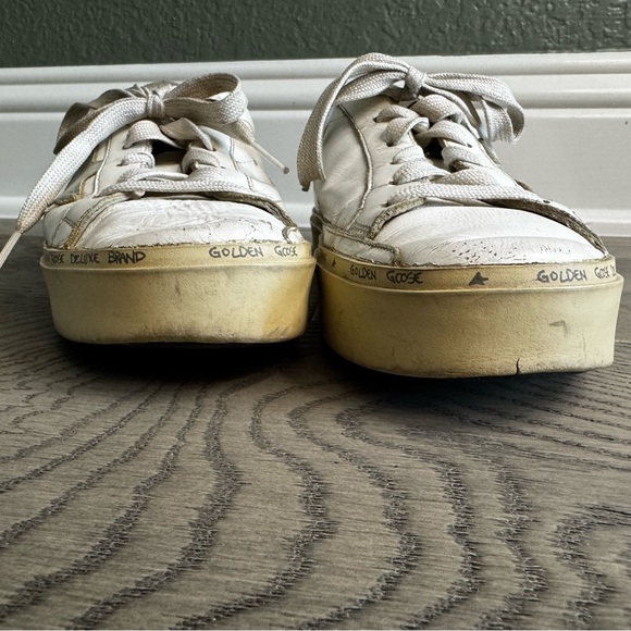 Golden Goose Deluxe Brand Hi Star Low-Top Sneakers
Size 38 - Picture 6 of 14